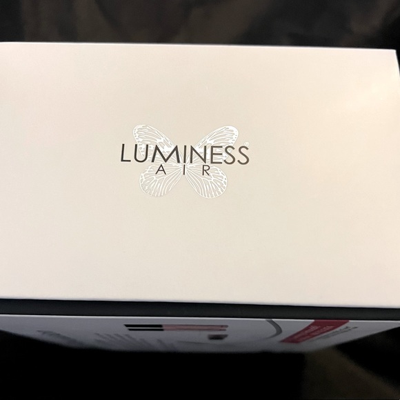 Luminess Airbrush Cosmetics ( Starter Kit ) - Picture 3 of 13